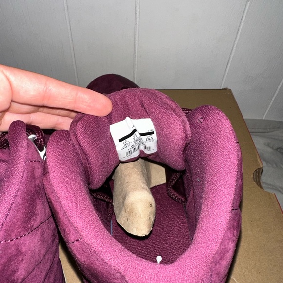bordeaux jordan’s 12 retro - Picture 7 of 7